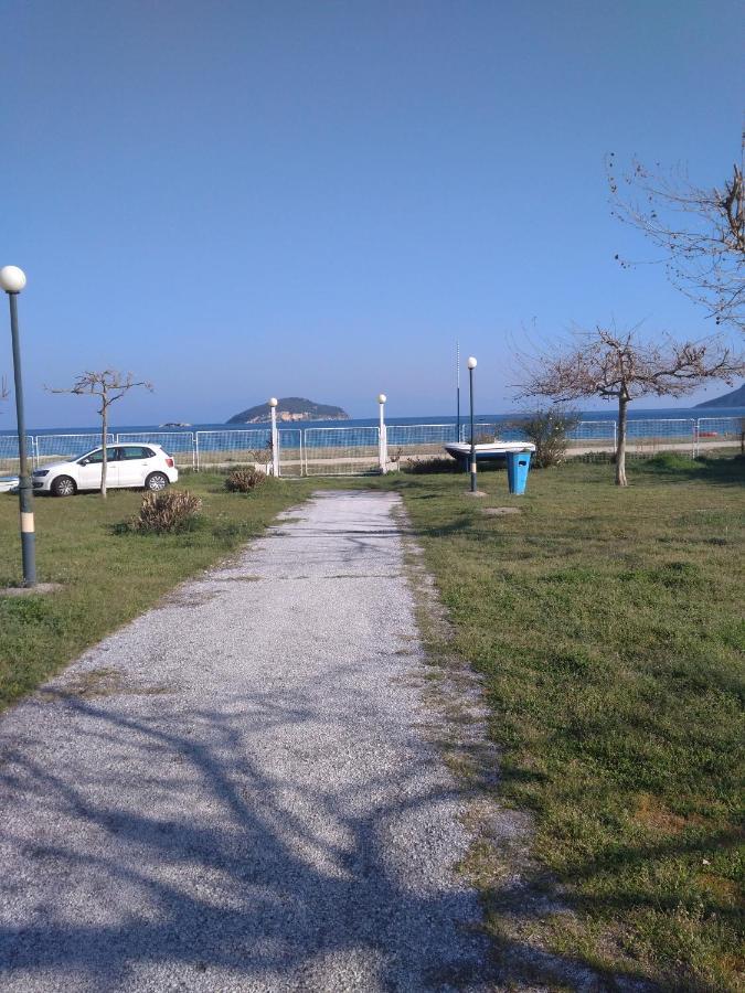 Apartmán Aegean Seabreeze Nea Iraklitsa Exteriér fotografie